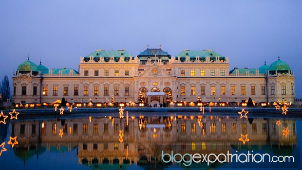 Le château de Schönbrunn est un élément significatif de la culture autrichienne. Depuis les années 1960, c'est l'un des sites touristiques les plus visités de Vienne. Le château de Schönbrunn est classé au patrimoine mondial de l'Unesco depuis 1996