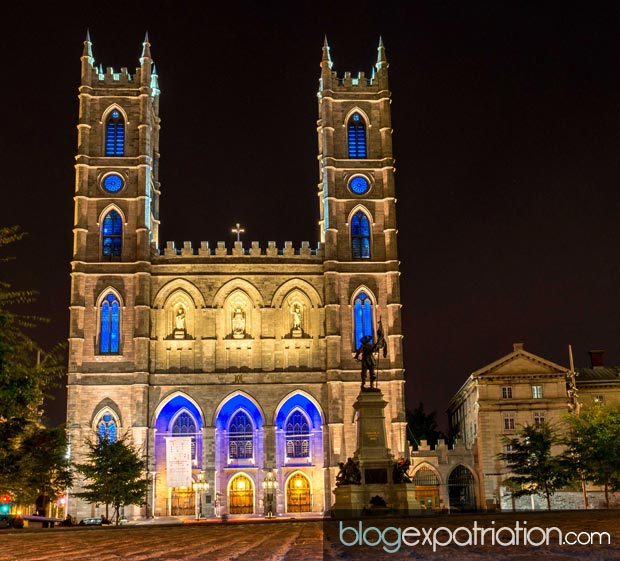Montréal : La cathédrale Christ Church est une église anglicane située en plein cœur de Montréal, au 635, rue Sainte-Catherine Ouest. Elle est au-dessus des Promenades Cathédrale
