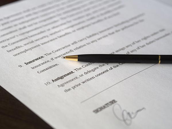 Apostiller un document depuis l'étranger : il importe de rappeler que les documents destinés à être apostillés doivent comporter en original un certain nombre de mentions.